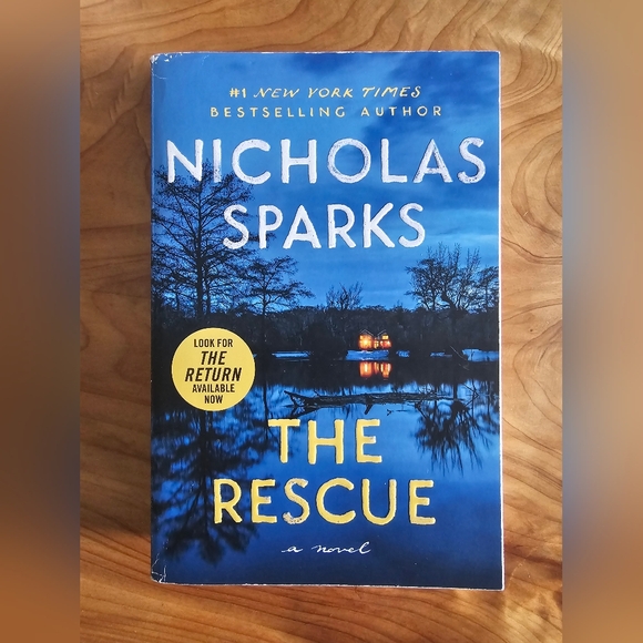 Other - The Rescue By Nicholas Sparks